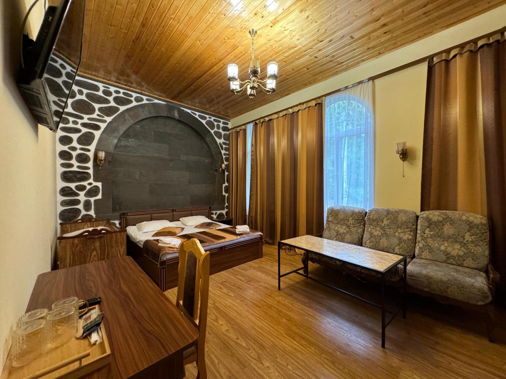 Kirch Hotel & Restaurant Gorisz Kültér fotó